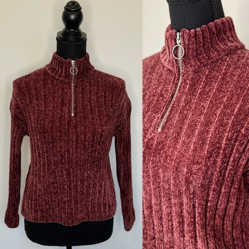 Pink Rose Brown & Red Ultra Soft Crew Neck Quarter Zip Sweater (Small)